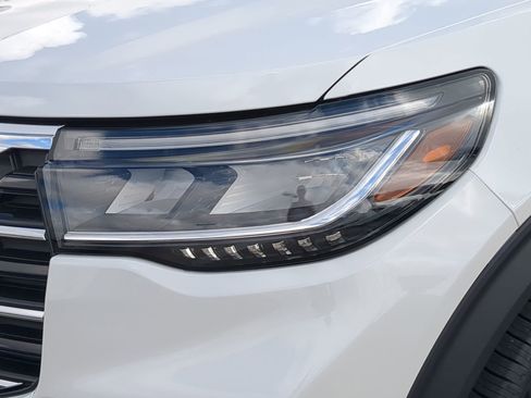 New 2026 Ford Explorer Active image 39