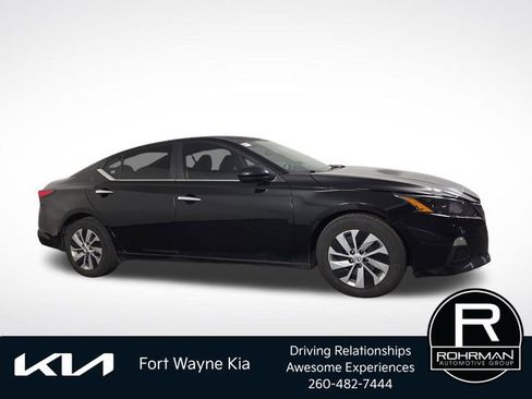 Used 2022 Nissan Altima 2.5 S FWD image 6