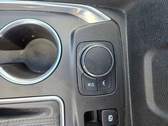 Used 2020 Chevrolet Traverse RS w/ LPO, Floor Liner Package AWD/4WD image 8