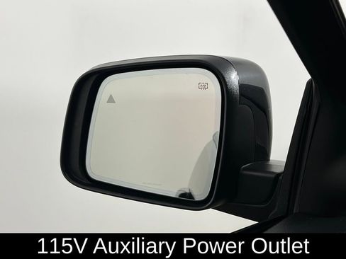 Used 2024 Dodge Durango GT image 33