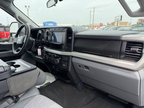 Used 2024 Ford F350 XLT AWD/4WD image 60
