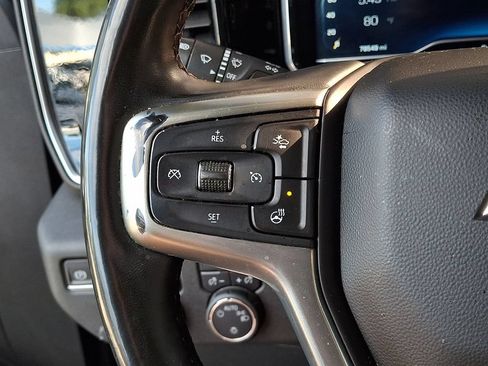 Used 2023 Chevrolet Silverado 1500 LT AWD/4WD image 21