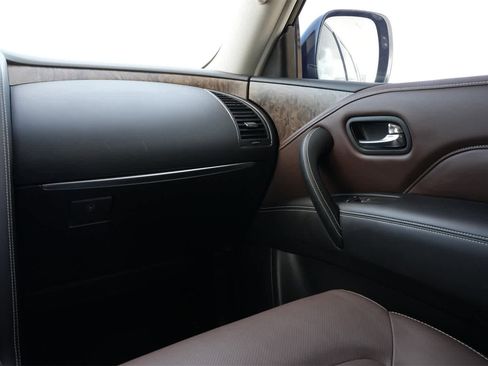 Certified 2024 INFINITI QX80 Premium Select w/ Cargo Package image 8