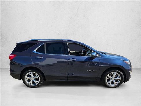 Used 2018 Chevrolet Equinox Premier image 4