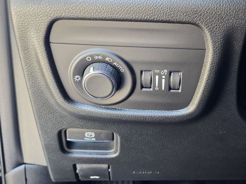 New 2025 Jeep Grand Cherokee L Laredo image 20