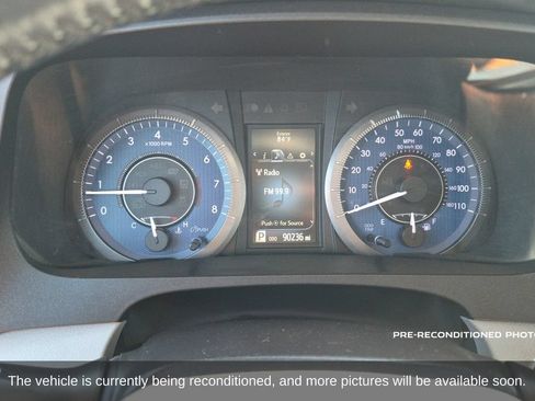 Used 2016 Toyota Sienna XLE FWD image 16