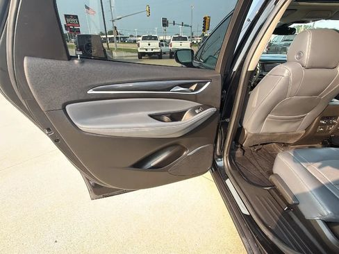 Used 2018 Buick Enclave Premium w/ Trailering Package AWD/4WD image 32