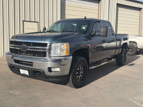 Used 2011 Chevrolet Silverado 2500 LT w/ Interior Plus Package image 1
