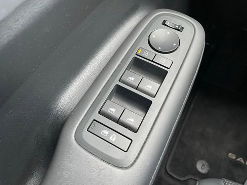 Used 2025 Hyundai Santa Fe SEL AWD/4WD image 32