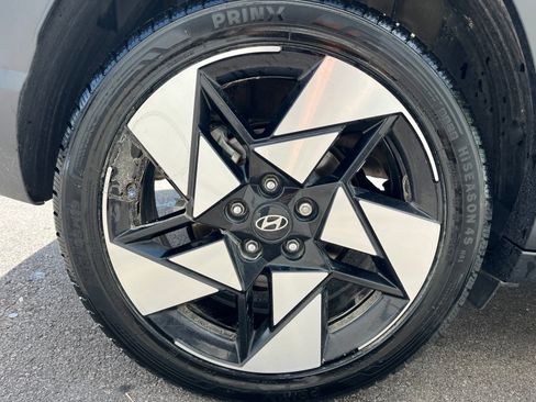 Used 2024 Hyundai Kona Limited FWD image 11