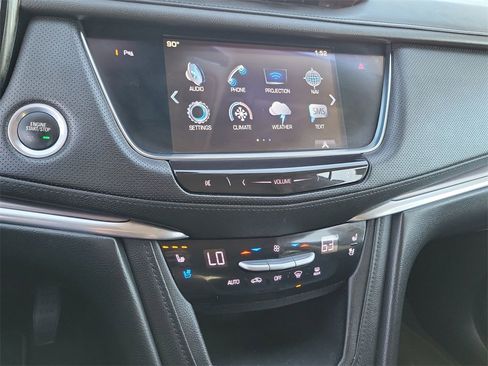 Used 2018 Cadillac XT5 Premium Luxury image 13