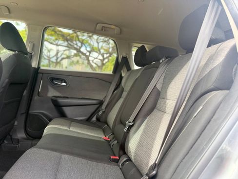 Used 2022 Nissan Rogue SV FWD image 14
