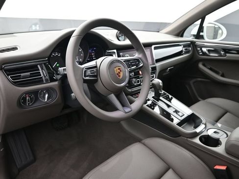 New 2026 Porsche Macan S AWD/4WD image 4