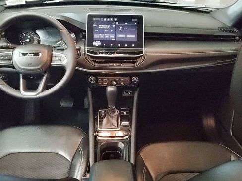 Used 2024 Jeep Compass Latitude w/ Altitude Special Edition image 11