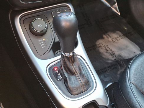 Used 2020 Jeep Compass Latitude image 15