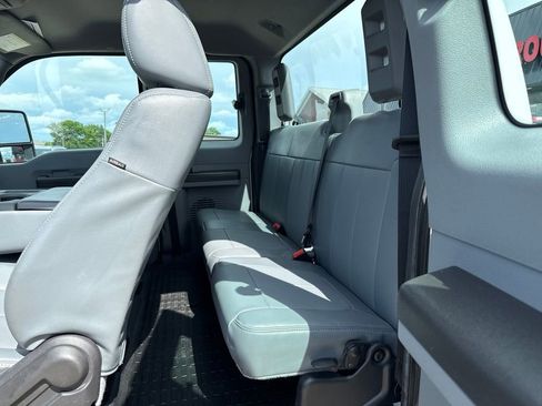 Used 2016 Ford F250 XL w/ XL Appearance Package AWD/4WD image 39