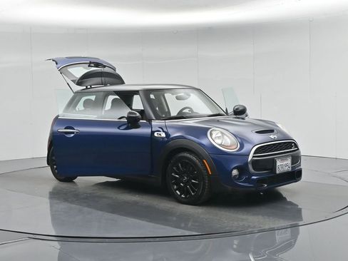 Used 2015 MINI Cooper S image 35
