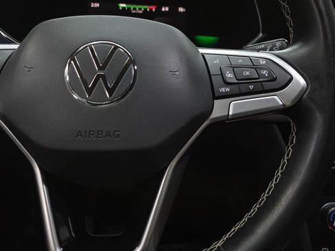Used 2022 Volkswagen Taos SE w/ IQ.Drive SE Package FWD image 20