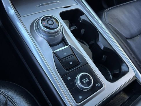 Used 2021 Ford Explorer Limited w/ Equipment Group 301A image 25