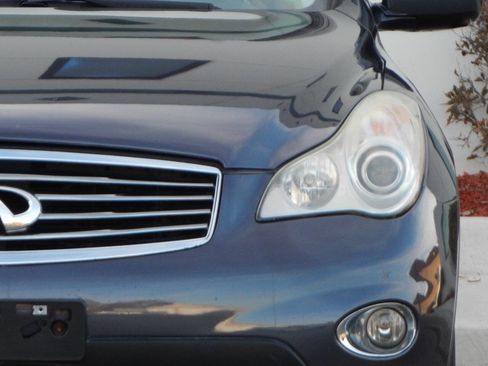 Used 2010 INFINITI EX35 Journey image 9