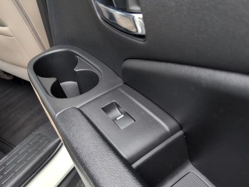 Used 2017 Honda Pilot Touring image 45
