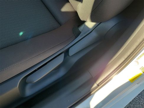 New 2026 Toyota Prius LE image 17