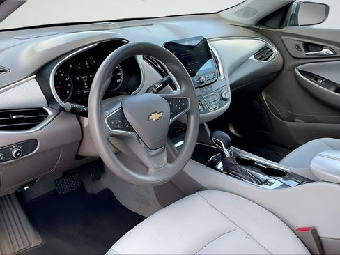 Used 2024 Chevrolet Malibu LT FWD image 14