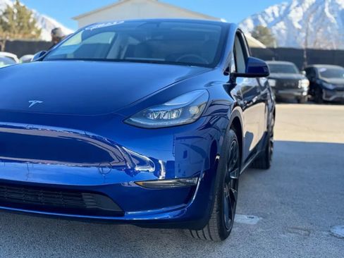 Used 2023 Tesla Model Y Long Range image 42
