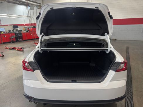 Used 2026 Toyota Camry SE image 34