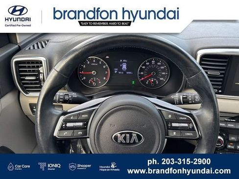 Used 2022 Kia Sportage EX w/ EX Technology Package image 16