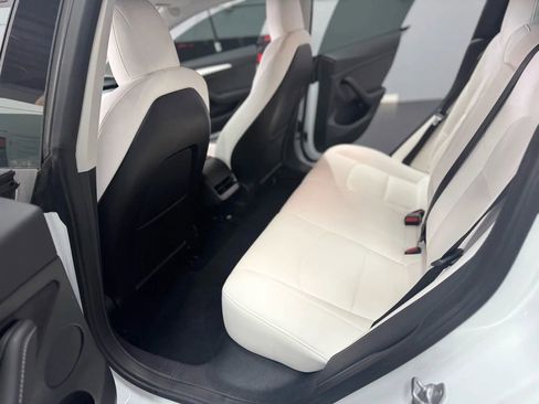 Used 2021 Tesla Model 3 Long Range image 15