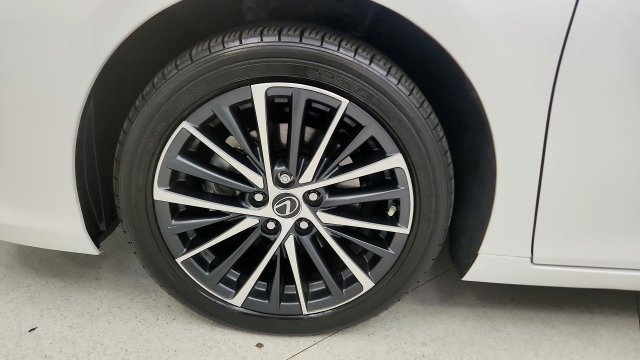 Used 2025 Lexus ES 350 w/ Premium Package FWD image 77