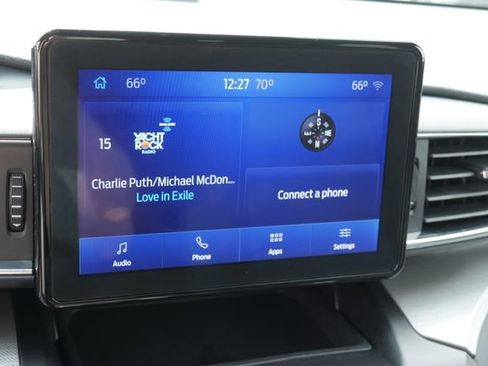 Used 2020 Ford Explorer XLT w/ Equipment Group 202A image 20