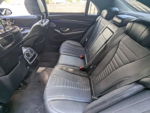 Used 2018 Mercedes-Benz S 560 Sedan image 24