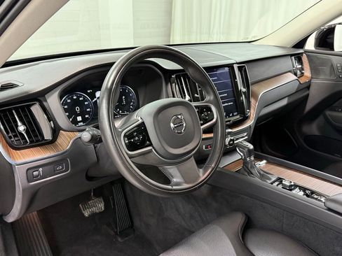 Used 2020 Volvo XC60 T6 Inscription w/ Protection Package Premier image 18
