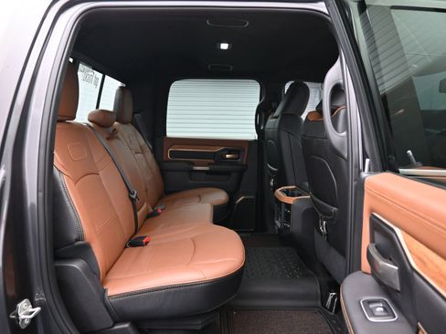 Used 2023 RAM 2500 Limited image 11