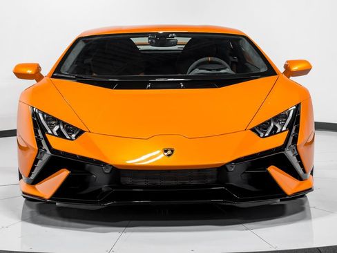 Used 2023 Lamborghini Huracan Tecnica RWD image 8