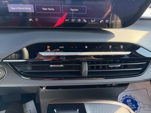 New 2026 Buick Enclave Avenir image 23