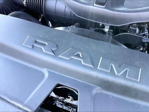 Used 2025 RAM 1500 Big Horn AWD/4WD image 35
