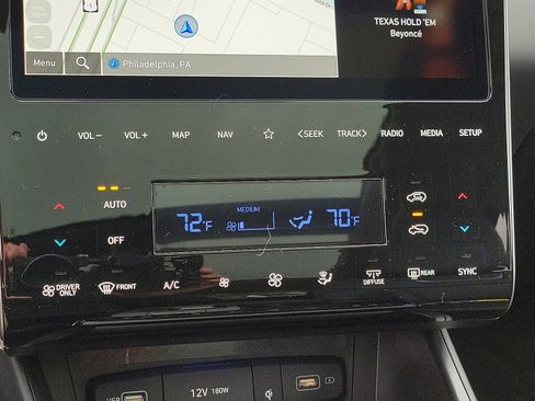 New 2024 Hyundai Tucson Limited image 13