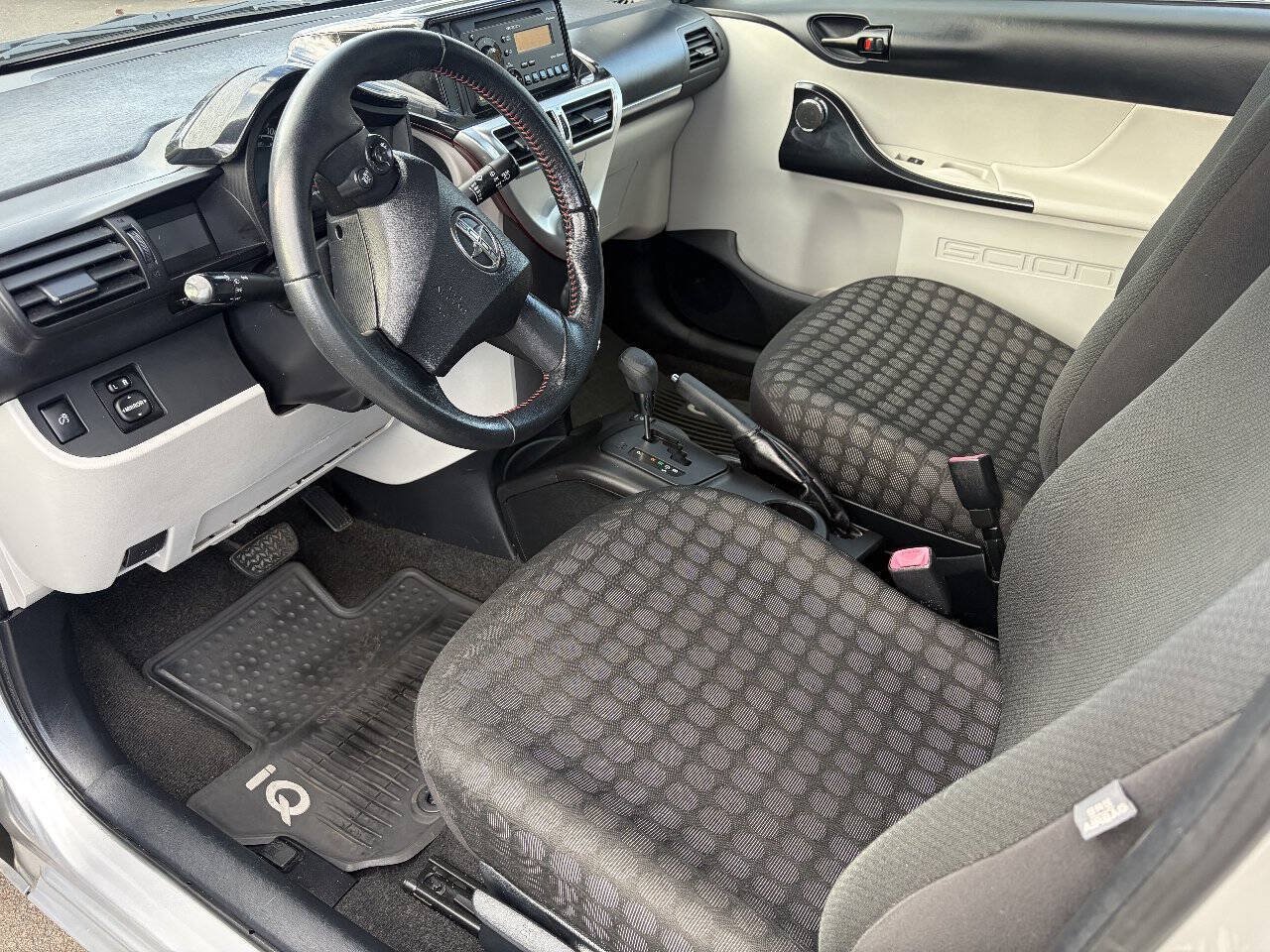 Used 2012 Scion iQ w/ Rear Speaker Pkg FWD image 9