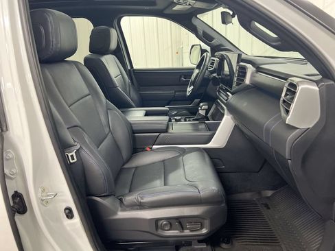Used 2024 Toyota Tundra Platinum AWD/4WD image 22
