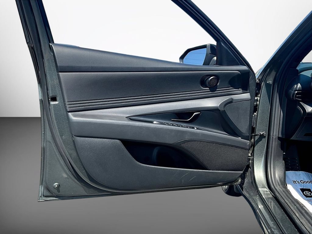 Certified 2026 Hyundai Elantra Sport FWD image 22