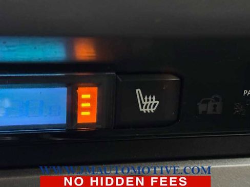 Used 2018 Toyota Tacoma Limited image 42