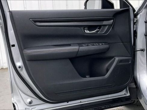 Certified 2025 Honda CR-V Sport image 21