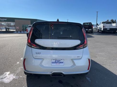Used 2023 Kia Soul GT-Line FWD image 9