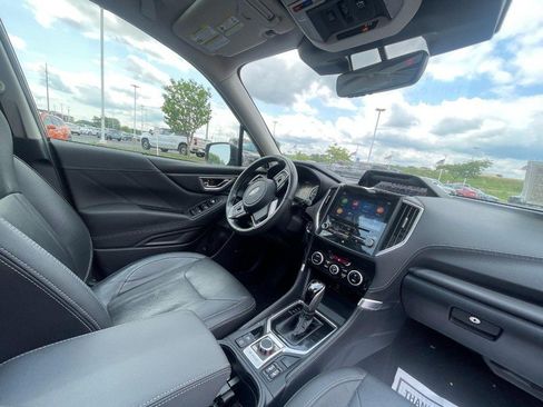 Used 2022 Subaru Forester Touring AWD/4WD image 11