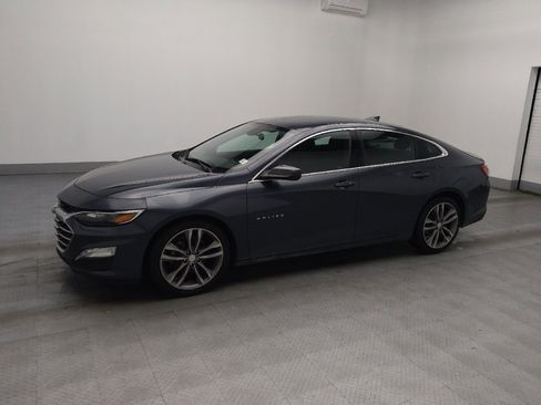 Used 2021 Chevrolet Malibu LT image 2
