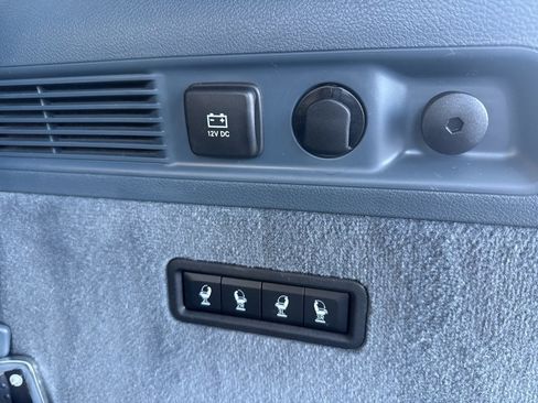 Used 2024 Jeep Grand Wagoneer Series III w/ HD Trailer Tow Package image 13