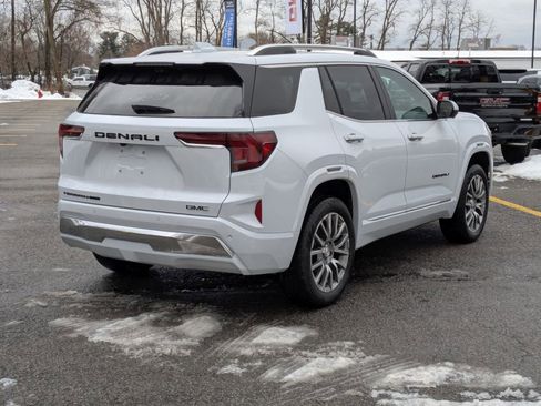 New 2026 GMC Terrain Denali w/ LPO, Black Badging Package image 7